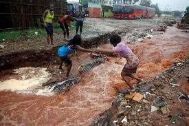 Mozambique cyclone: Death toll rises as storm blocks aid